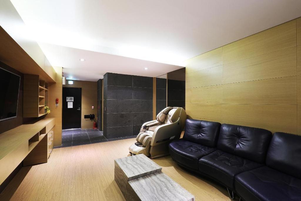 Business Design Hotel Luv Incheon Bagian luar foto