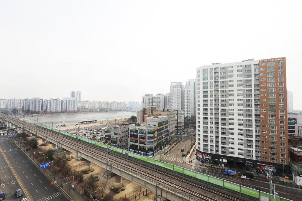 Business Design Hotel Luv Incheon Bagian luar foto