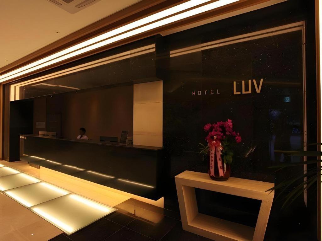 Business Design Hotel Luv Incheon Bagian luar foto